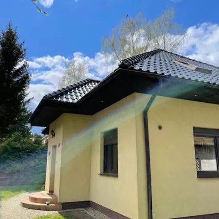 Dom Nad Jeziorem Slawskim Lubiatow  Exterior photo